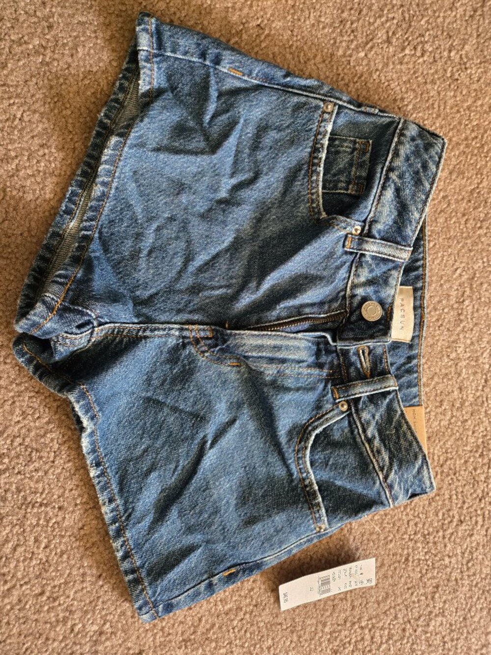 Junior's PacSun Denim High Rise Mom Short Size 22